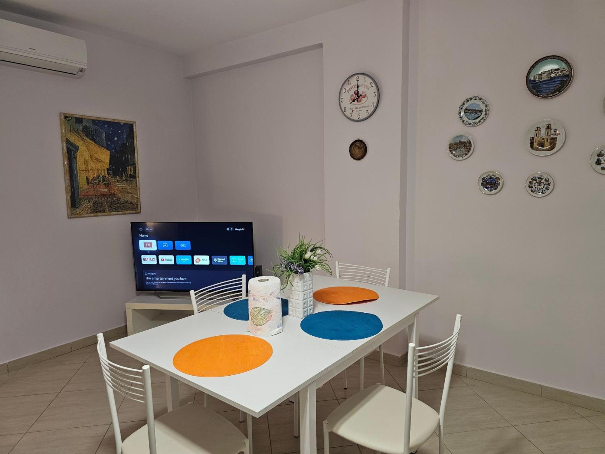 Bral Apartments 8 Two-Bedroom Beachfront Durrës Exteriör bild